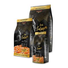 schwarze Futtersäcke in drei Größen mit goldenen Details, Lacks-Stückchen und schwarz-weißer Katze, auf allen Packungen stehen die jeweiligen Produktinformationen